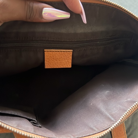 Real Authentic Gucci Purse - Picture 3 of 5